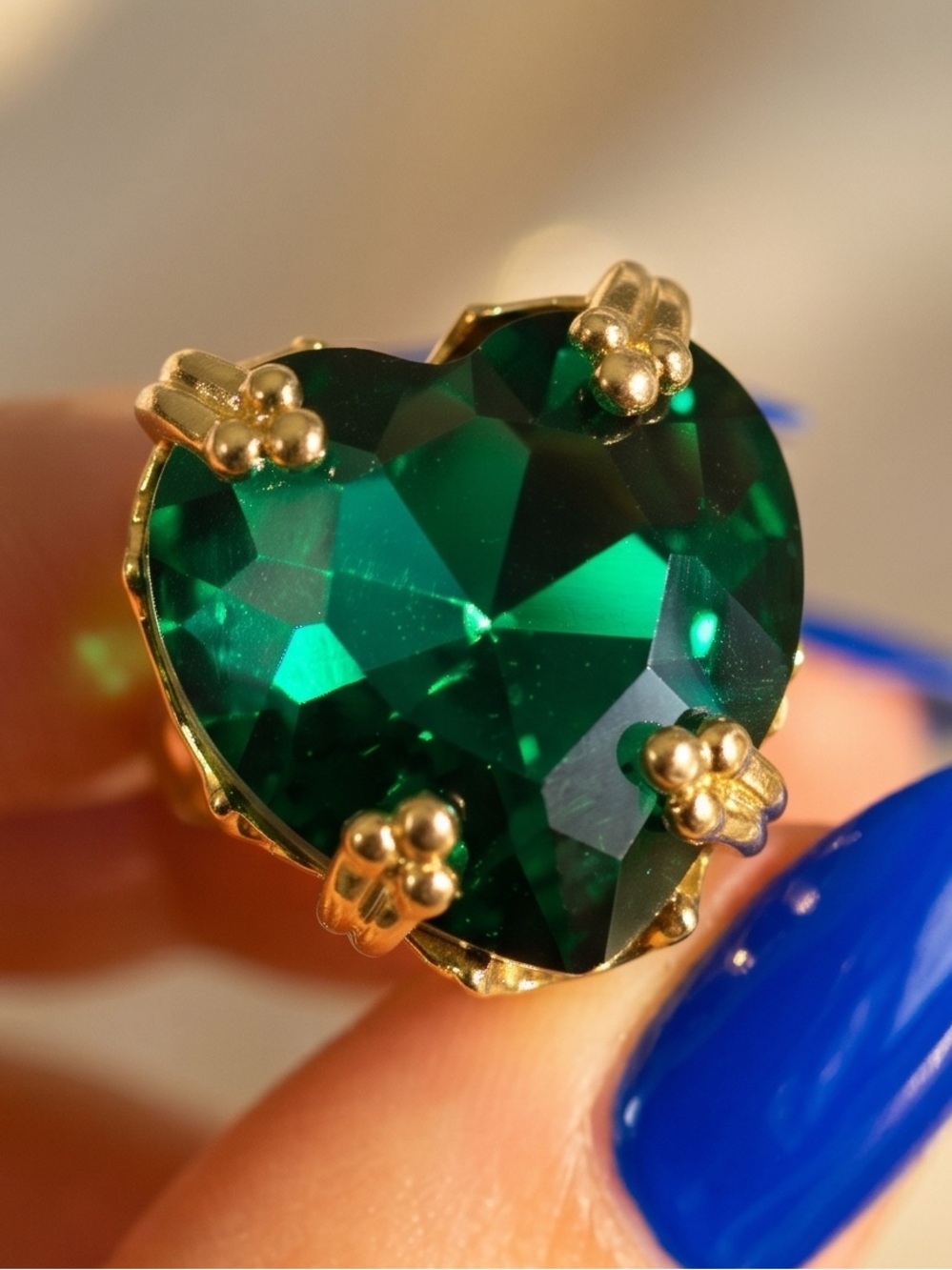 NEW Heart Ring with Deep Emerald Green Crystal- adjustable ring - Picture 2 of 3